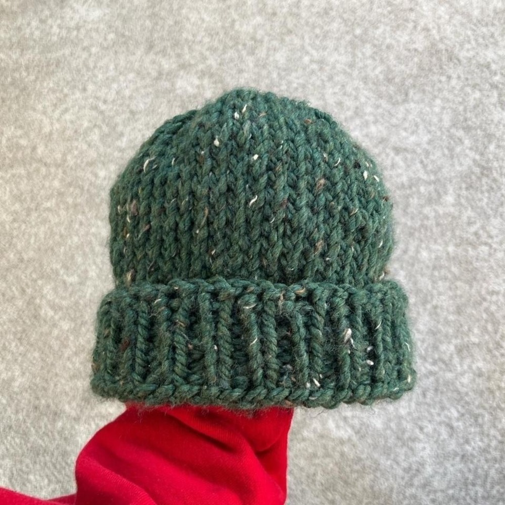 Hand‑Knit Chunky Green Wool‑Blend Beanie (Unisex)